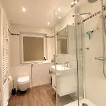 Elmi Komfortwohnung Mit Blick In - 2 Schlafzimmer - 2 Baeder - Inklusive Parkplatz - Inklusive Aufzug * 바트하르추부르크