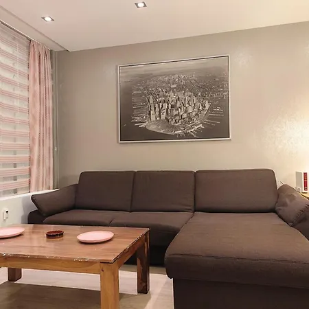 Fewo Elmi Komfortwohnung Mit Blick In Die Natur - 2 Schlafzimmer - 2 Baeder - Inklusive Parkplatz - Inklusive Aufzug Апартаменты *
