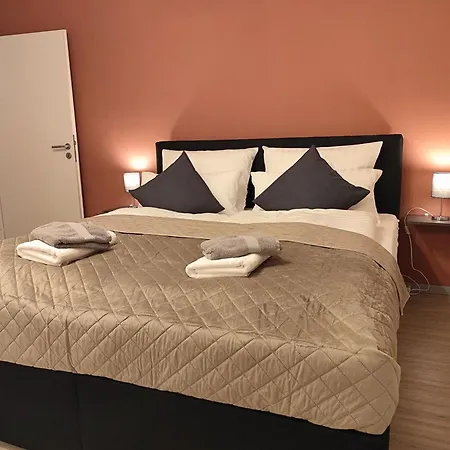Апартаменты Fewo Elmi Komfortwohnung Mit Blick In Die Natur - 2 Schlafzimmer - 2 Baeder - Inklusive Parkplatz - Inklusive Aufzug *